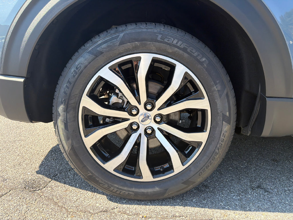 Used 2025 Ford Explorer ST-Line AWD/4WD image 17