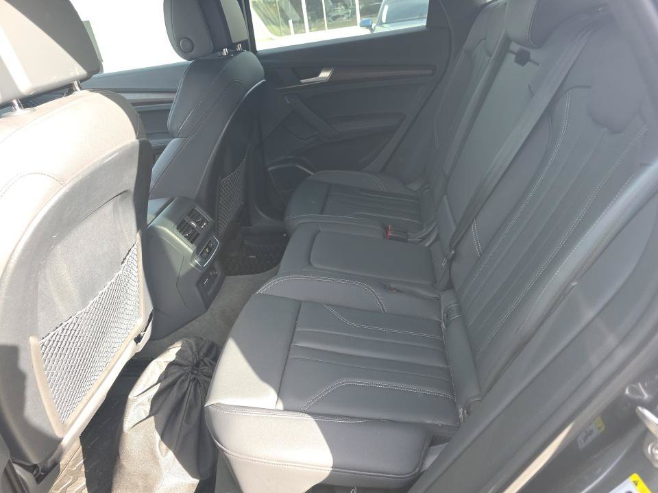 Used 2025 Audi Q5 e Premium Plus AWD/4WD image 16