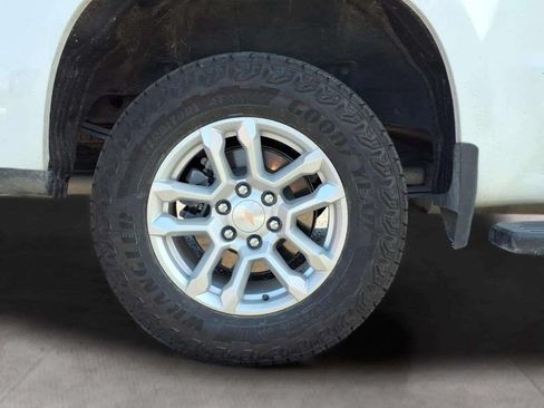 Used 2026 Chevrolet Silverado 1500 LT AWD/4WD image 19