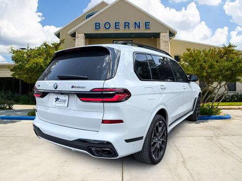 Used 2025 BMW X7 M60i AWD/4WD image 5
