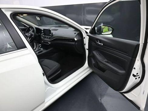 Used 2025 Nissan Altima 2.5 SV FWD image 30