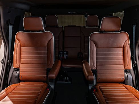 Used 2023 GMC Yukon Denali Ultimate image 24