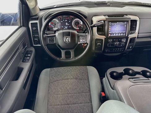 Used 2017 RAM 2500 SLT w/ Luxury Group AWD/4WD image 24