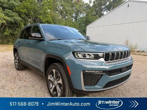Used 2026 Jeep Grand Cherokee Limited AWD/4WD image 6