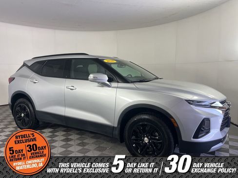 Used 2020 Chevrolet Blazer LT image 2