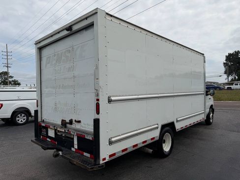 Used 2022 Ford E-350 and Econoline 350 Super Duty RWD image 5