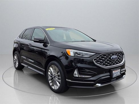 Used 2020 Ford Edge Titanium w/ Equipment Group 301A image 10