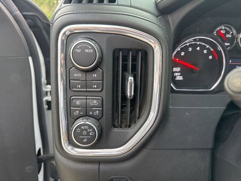 Used 2021 Chevrolet Silverado 1500 LTZ w/ LTZ Premium Package image 15