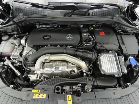 Certified 2025 Mercedes-Benz GLA 250 GLA 250 image 29