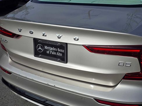 Used 2024 Volvo S60 B5 Plus image 13