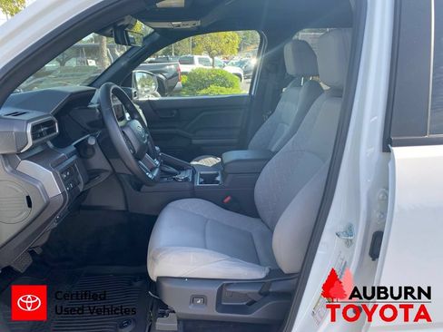 Certified 2024 Toyota Tacoma SR5 AWD/4WD image 29