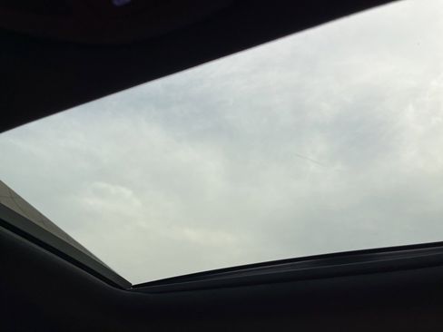 Used 2025 Genesis G70 3.3T Advanced w/ Sport Prestige Package image 25