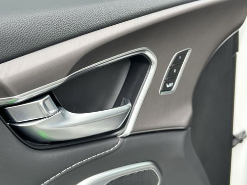 New 2026 Acura RDX SH-AWD image 12