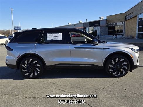 New 2026 Lincoln Nautilus Reserve w/ Jet Appearance Package image 2