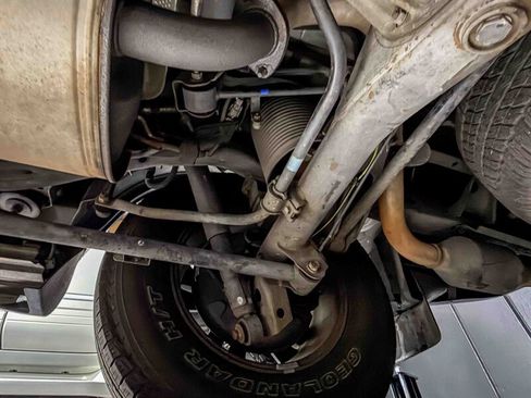 Used 2003 Lexus GX 470 image 37