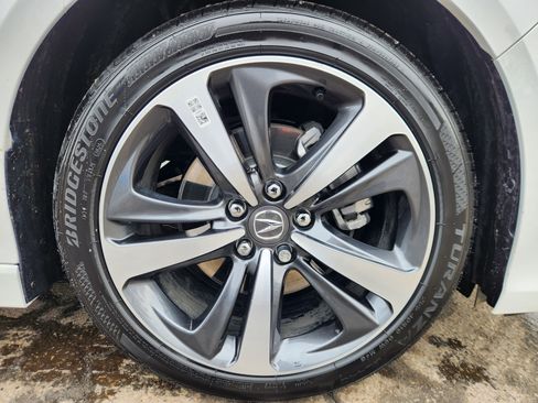 Certified 2025 Acura TLX w/ Technology Package image 21