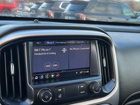 Used 2019 GMC Canyon SLE w/ SLE Convenience Package image 16