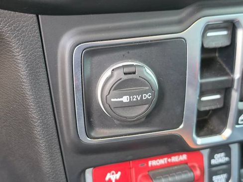 Used 2022 Jeep Gladiator Rubicon w/ LED Lighting Group AWD/4WD image 34