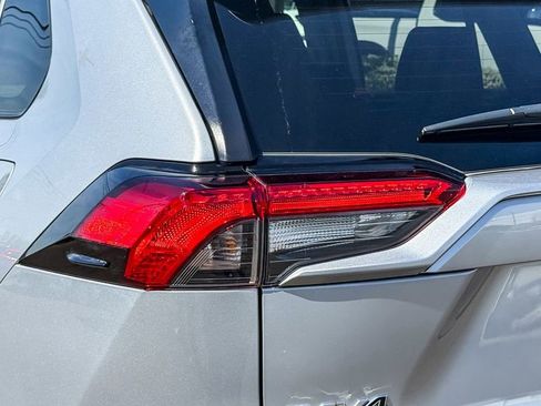 Used 2025 Toyota RAV4 XLE image 10