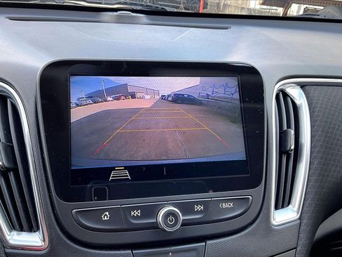 Used 2020 Chevrolet Malibu LT image 21