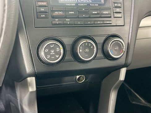 Used 2015 Subaru Forester 2.5i Premium w/ Popular Package #2 image 15