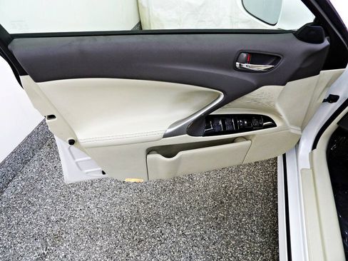 Used 2012 Lexus IS 250 RWD image 7