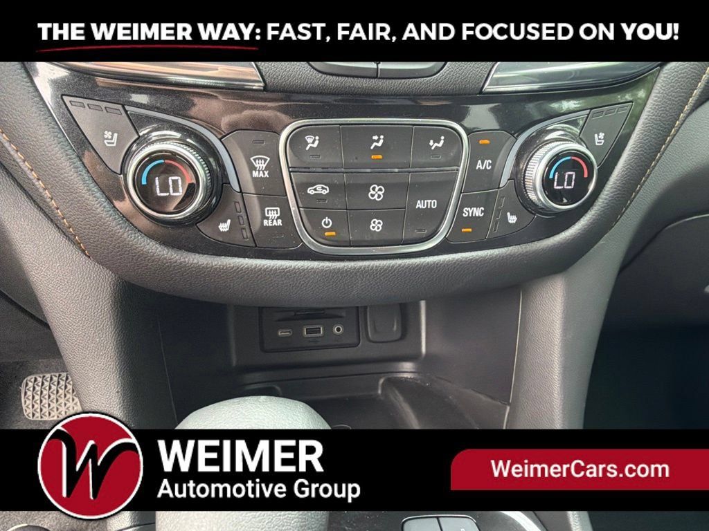 Used 2023 Chevrolet Equinox Premier AWD/4WD image 34