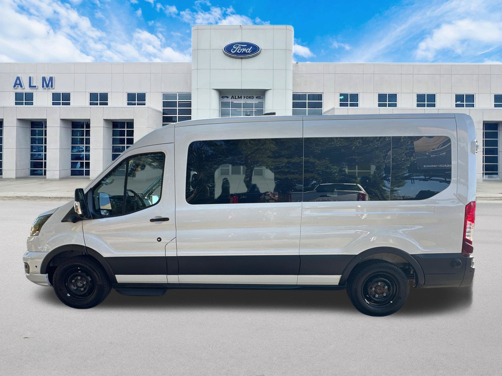New 2026 Ford Transit 350 XLT RWD image 9