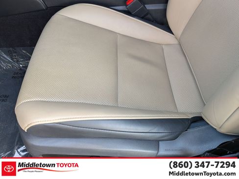 Used 2019 Lexus ES 350 w/ Premium Package image 15