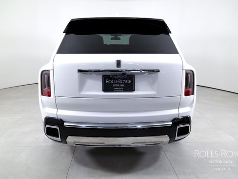 New 2026 Rolls-Royce Cullinan image 9