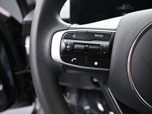 Used 2025 Kia K5 LXS image 23