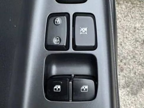 Used 2018 Hyundai Kona SEL w/ SEL Tech Package 02 image 41