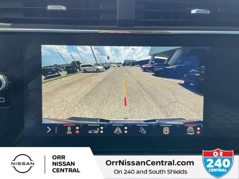 Used 2025 GMC Sierra 2500 AT4 AWD/4WD image 24