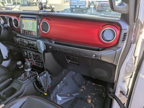 Used 2021 Jeep Wrangler Unlimited Rubicon image 32