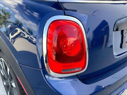 Used 2018 MINI Cooper S FWD image 27