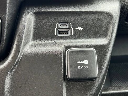 Used 2024 RAM ProMaster 2500 FWD image 18