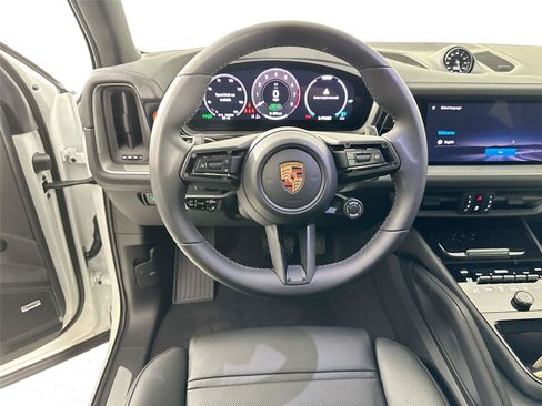 Certified 2026 Porsche Cayenne Coupe AWD/4WD image 18