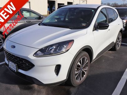 Used 2022 Ford Escape SE w/ SE Sport Appearance Package