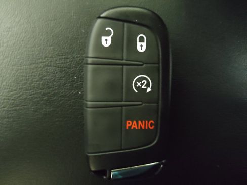 Used 2021 Jeep Compass Sport w/ Cold Weather Group AWD/4WD image 32