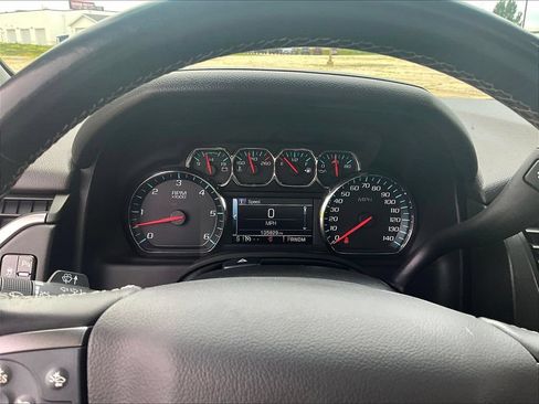 Used 2016 Chevrolet Suburban LTZ AWD/4WD image 15