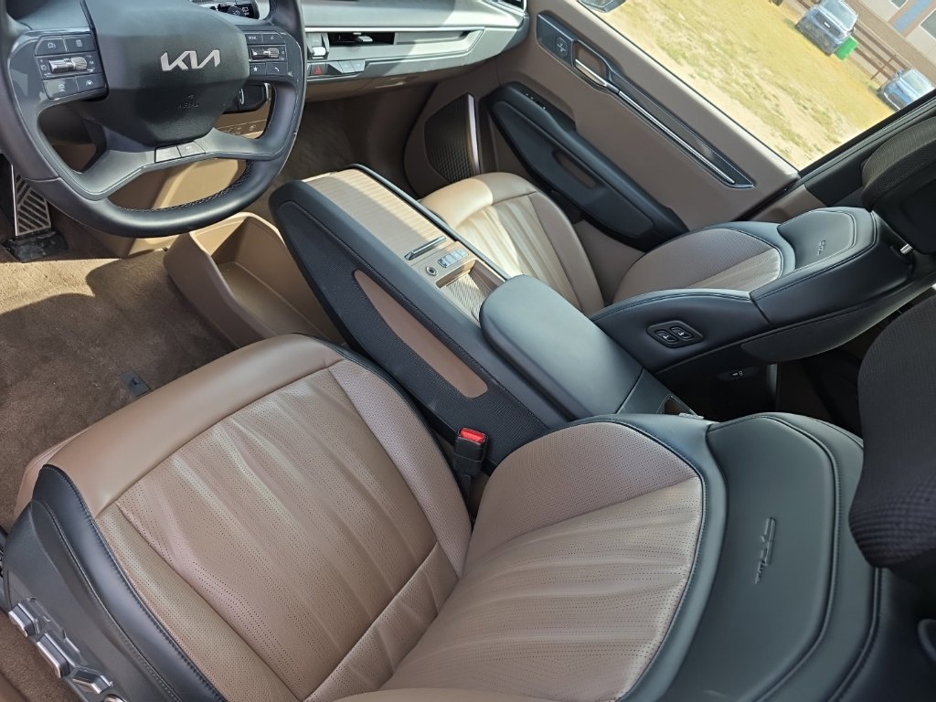 Certified 2024 Kia EV9 GT-Line AWD/4WD image 9