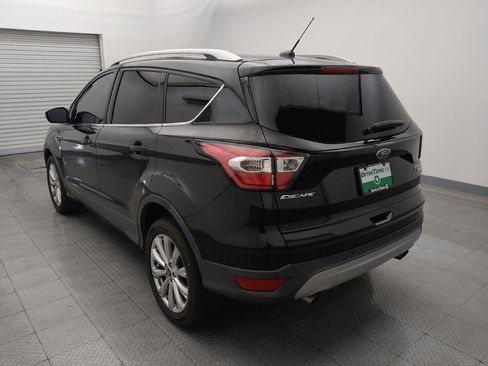 Used 2017 Ford Escape Titanium image 5