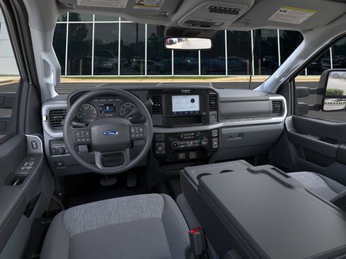 New 2026 Ford F250 XLT w/ FX4 Off-Road Package image 9