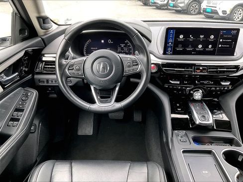 Used 2025 Acura MDX SH-AWD w/ Technology Package image 18