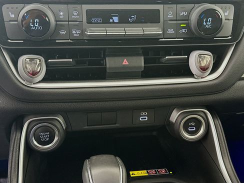 Certified 2025 Toyota Grand Highlander FWD image 23
