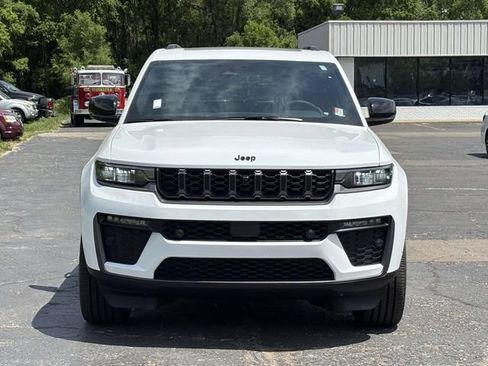 New 2026 Jeep Grand Cherokee Limited AWD/4WD image 32