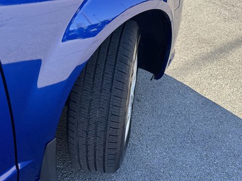 Used 2019 Dodge Grand Caravan SE w/ Mopar Premium Addition Group image 11