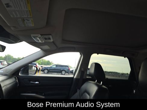 Used 2025 Nissan Pathfinder Platinum w/ Cargo Package FWD image 7