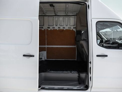 Used 2019 Nissan NV 2500 SV RWD image 34