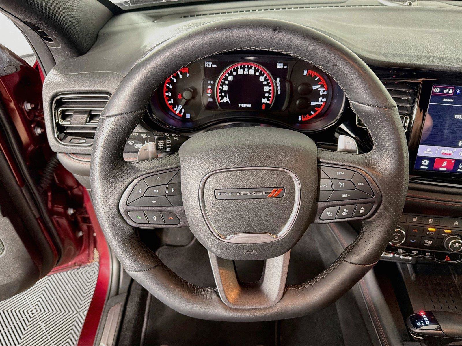 Used 2025 Dodge Durango GT AWD/4WD image 3